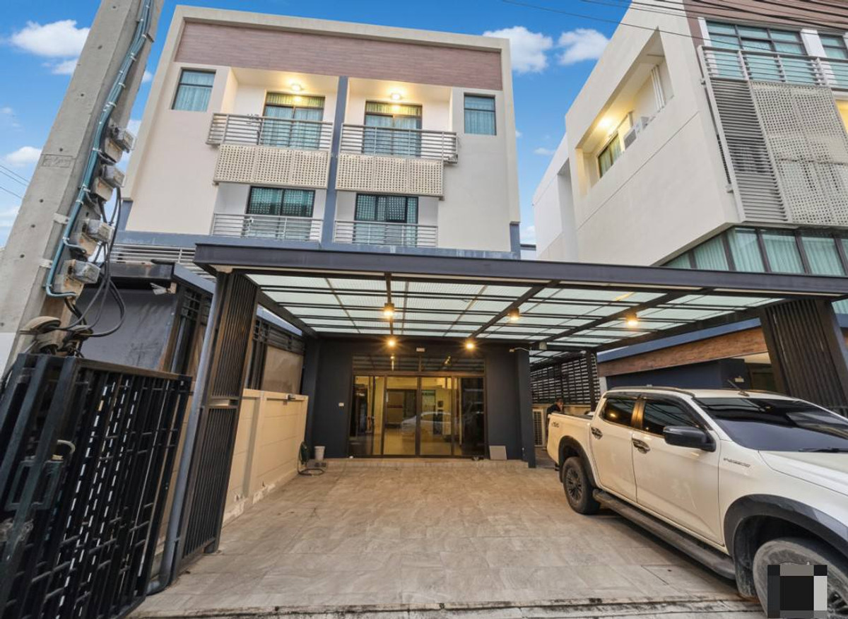 ให้เช่าทาวน์โฮมเกษตร นวมินทร์ ลาดปลาเค้า : 🔥🔥30727🔥🔥 ให้เช่าHome Office DISTRICT EKKAMAI-RAMINTRA🌐LINE ID : @fastforrentcondo 