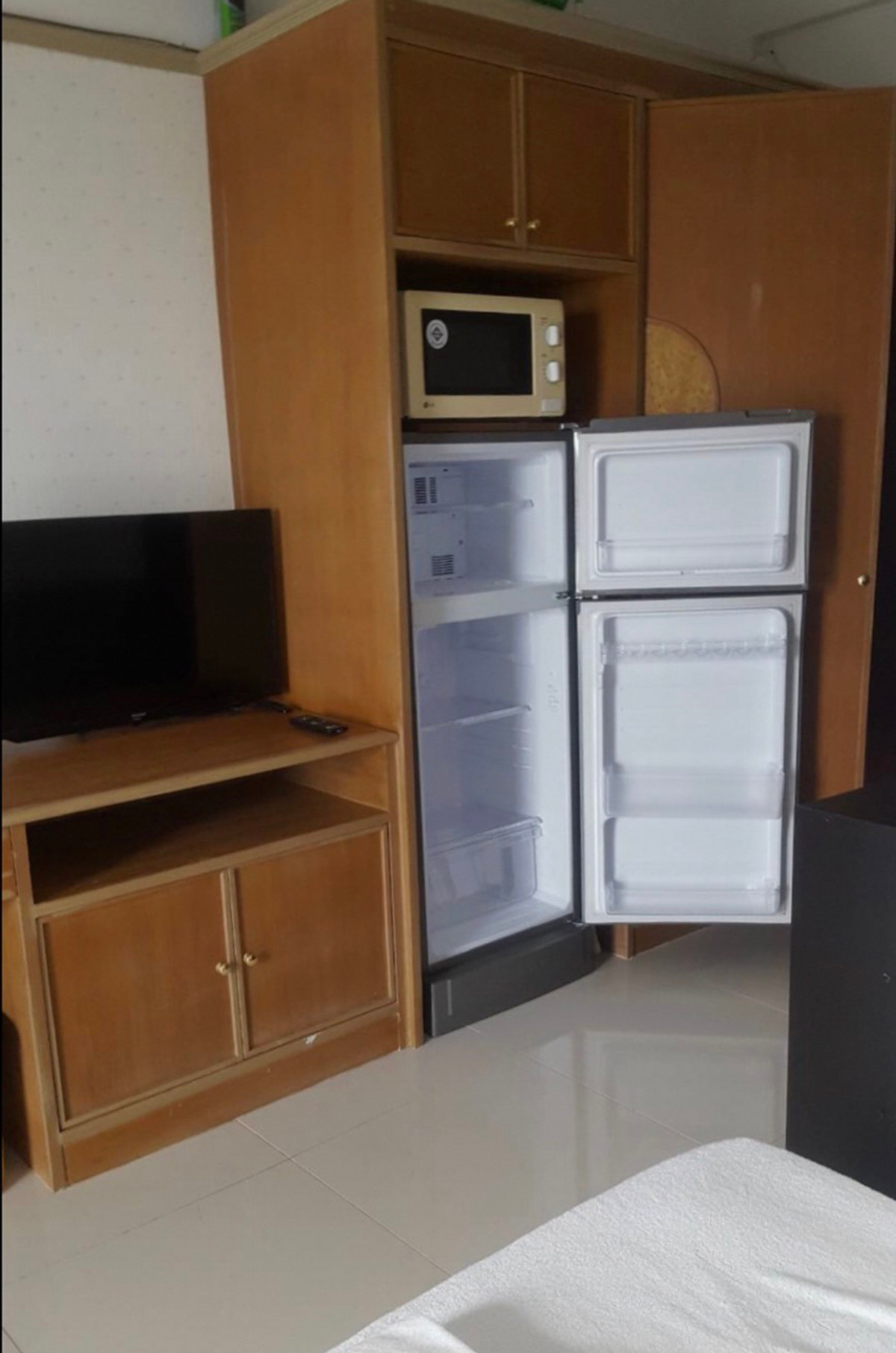 ให้เช่าคอนโดพัทยา บางแสน ชลบุรี สัตหีบ : ให้เช่าคอนโดเชน พัทยา  วิวทะเล