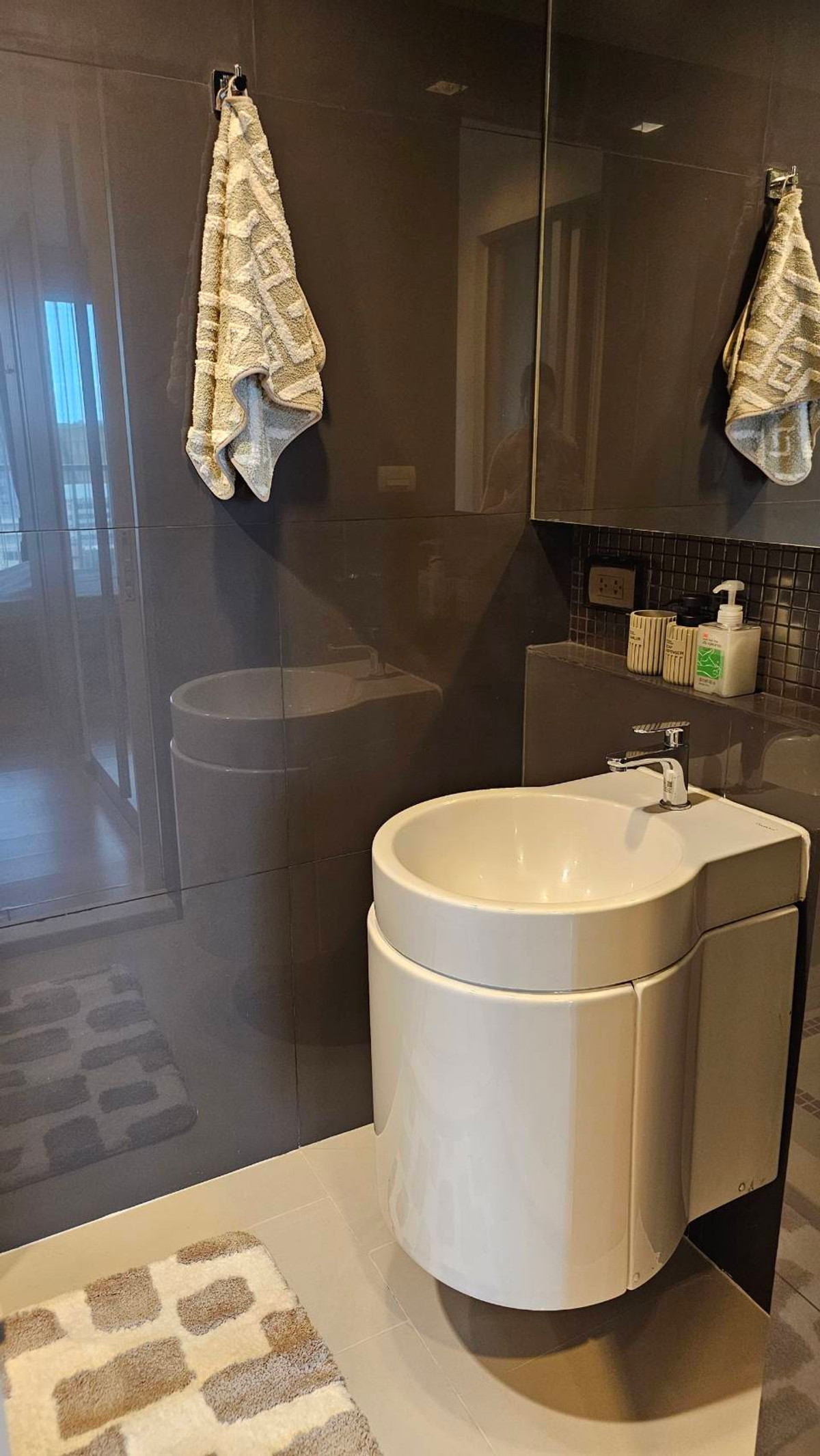 ขายคอนโดสะพานควาย จตุจักร : ✨🔥  For Sale / For Rent  :   Rhythm Phahon-Ari  Condo  🔥