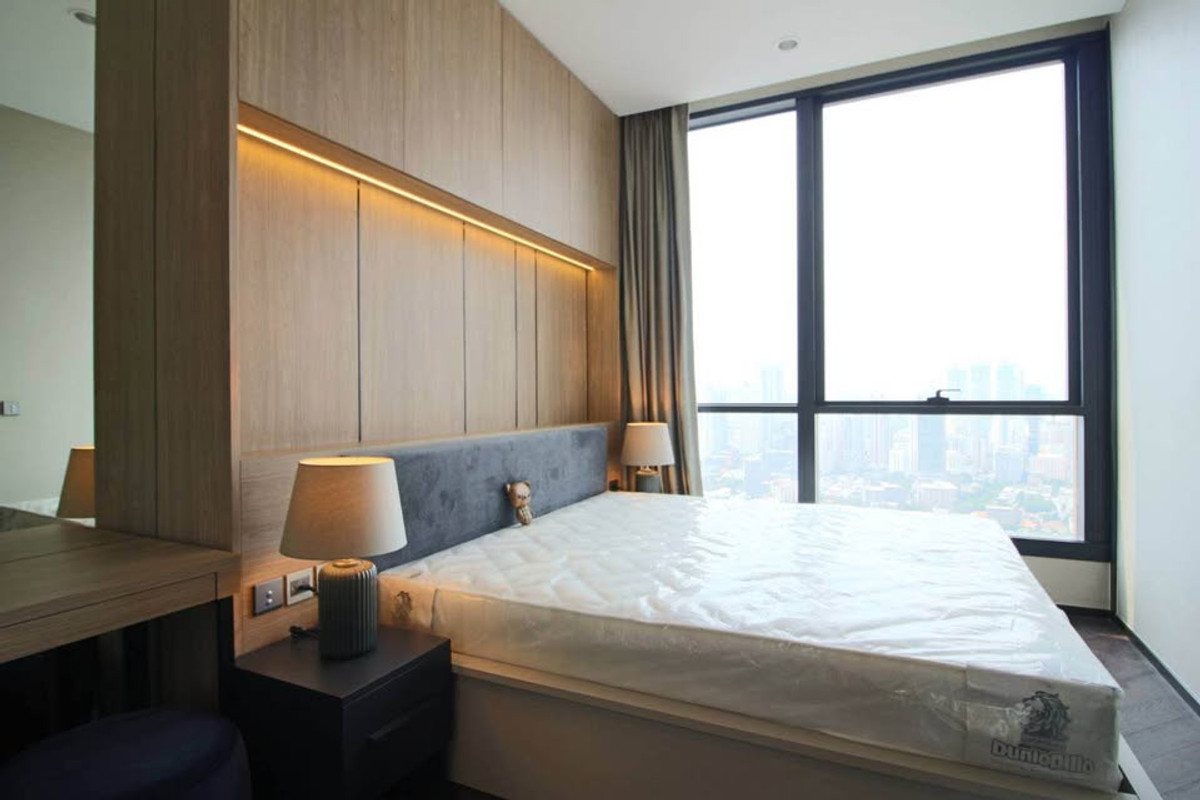 For RentCondoSukhumvit, Asoke, Thonglor : High-Floor Designer Unit at The Esse Sukhumvit 36 ✨ 