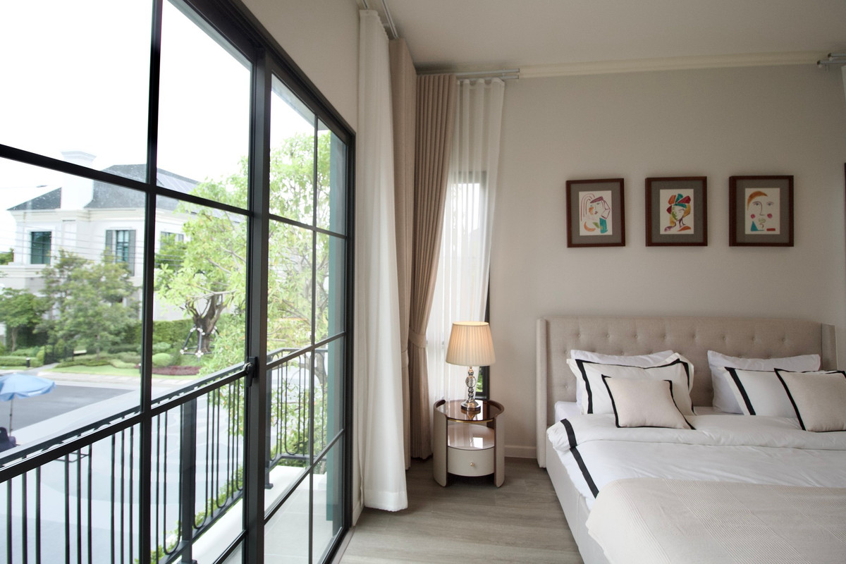 HouseBangna, Bearing, Lasalle : Setthasiri Bangna Km.10 Corner Plot Luxury Home Next to Clubhouse Please call: 082-894-4624