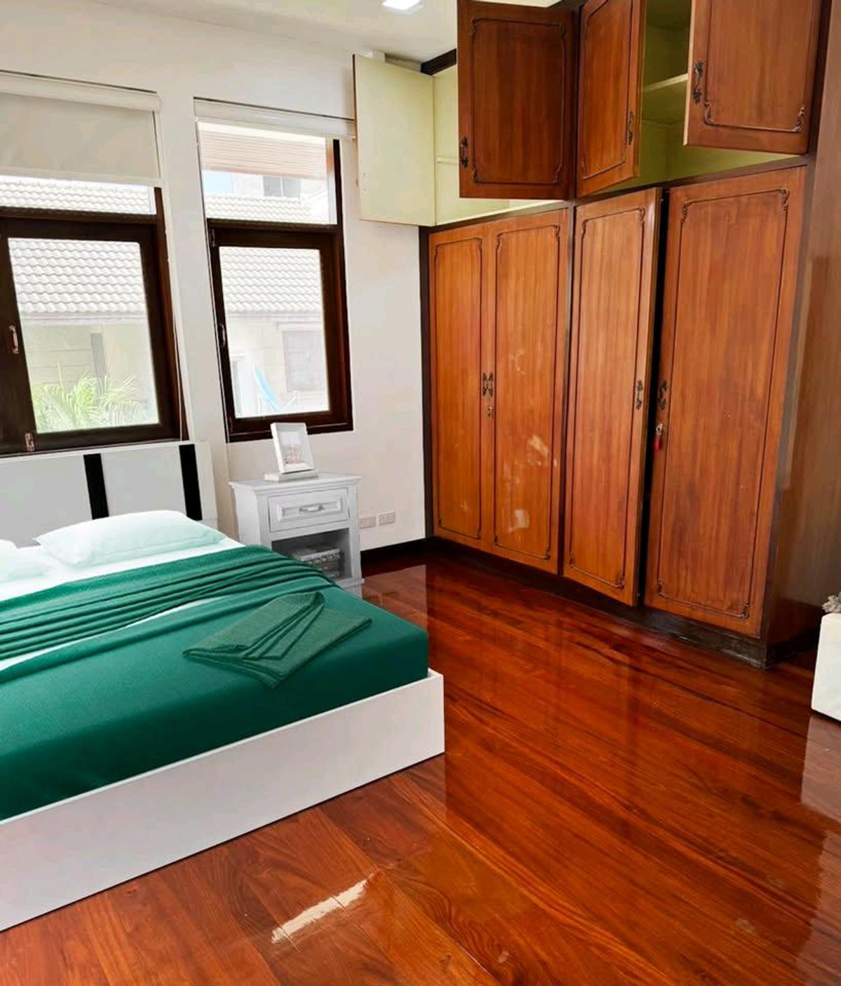 ให้เช่าบ้านลาดพร้าว เซ็นทรัลลาดพร้าว : ให้เช่าบ้านเดี่ยว2ชั้น  6 ห้องนอน 7 ห้องน้ำ แอร์ 8 ตัว แบ่งโซนอยู่อาศัยและทำงาน ทำเลจตุจักร ใกล้เซนทรัลลาดพร้าว