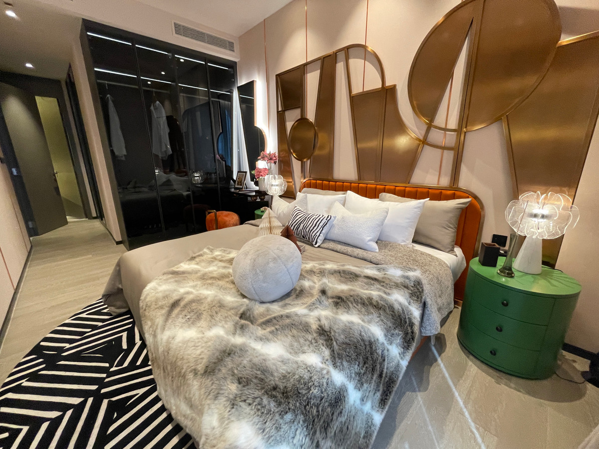 For SaleCondoSukhumvit, Asoke, Thonglor : Condo for sale, best price! Hyde Heritage Thonglor, 36th floor, beautiful view, north, panoramic city view, 3 bedrooms, fully furnished, ready to move in, usable area 136 sq m. Super Luxury Condo, next to Sukhumvit, near BTS Thonglor.