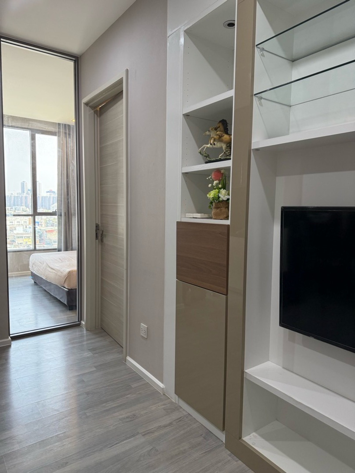 ให้เช่าคอนโดสาทร นราธิวาส : ‼️ว่างพร้อมเข้า ห้องรีโนเวทใหม่ THE ROOM SATHORN-ST.LOUIS