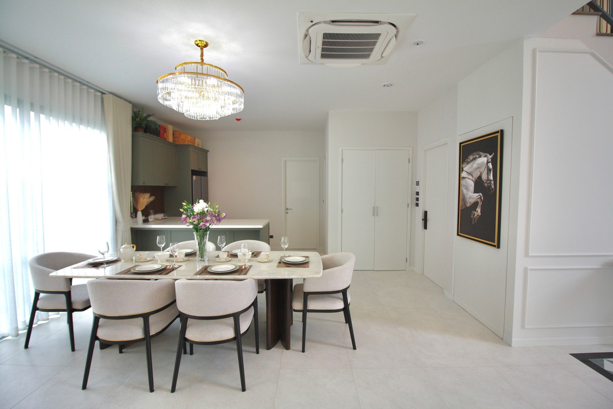 HouseBangna, Bearing, Lasalle : Setthasiri Bangna Km.10 Corner Plot Luxury Home Next to Clubhouse Please call: 082-894-4624