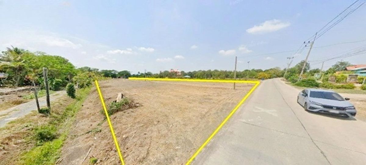 For RentLandPathum Thani,Rangsit, Thammasat : Located 1.1 km. from Wat Bo Ngoen LadLumKaeo Large 5rai land for rent 9,998B-M Lampho BoNgoena pea