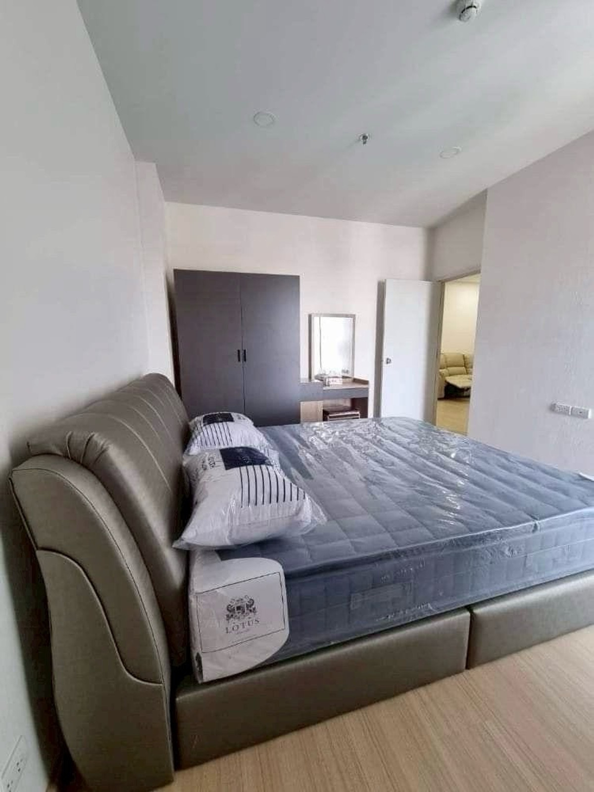 ให้เช่าคอนโดวงเวียนใหญ่ เจริญนคร : @condocurator📍ให้เช่า Supalai Loft Prachadhipok - Wongwian Yai รูปแบบ 2 ห้องนอน เฟอร์นิเจอร์ครบ [PM4489]