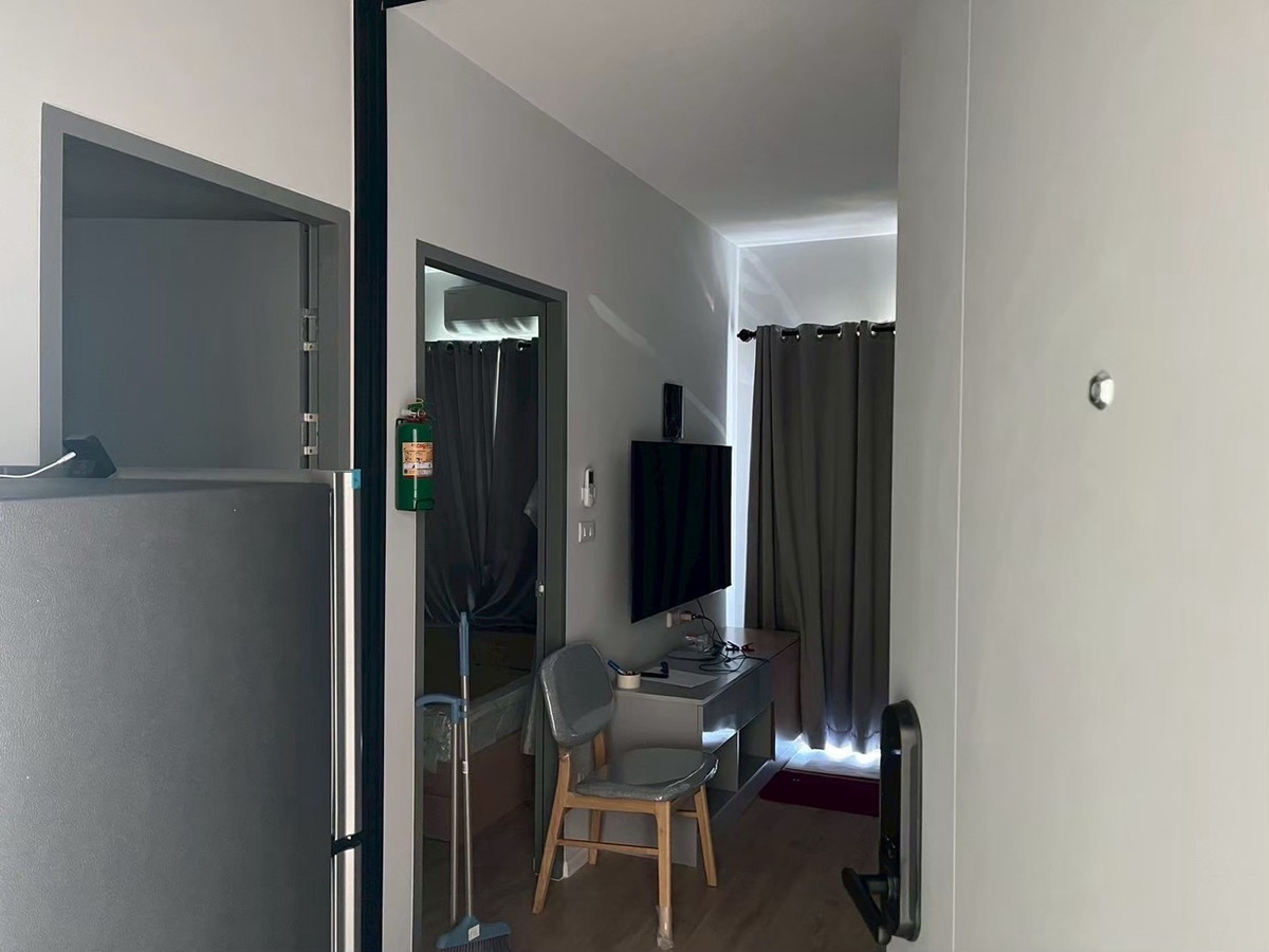 ให้เช่าคอนโดเชียงใหม่ : (GBL2353) 💕🏢 ห้องว่างพร้อมเข้าอยู่  💕🏢
The Next คอนโด รวมโชค ซิตี้ฮอลล์
 ด่วนที่สุด สนใจจองล่วงหน้าได้เลยจ้า
Project name : The Next Ruamchok-City Hall

- พื้นที่ 28.61 ตร.ม 
- ชั้น 4 ตึก B
- 1 ห้องนอน 1 ห้องน้ำ 
- เตียงนอนพร้อมที่นอน
- ตู้เย็น
- แอร์