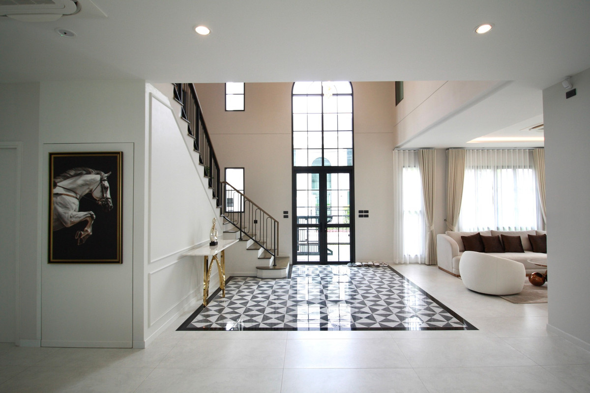 HouseBangna, Bearing, Lasalle : Setthasiri Bangna Km.10 Corner Plot Luxury Home Next to Clubhouse Please call: 082-894-4624