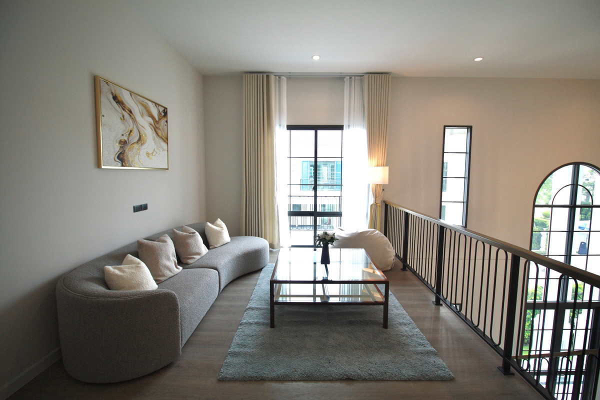 HouseBangna, Bearing, Lasalle : Setthasiri Bangna Km.10 Corner Plot Luxury Home Next to Clubhouse Please call: 082-894-4624