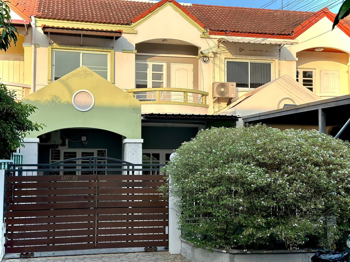 For RentTownhomeRama5, Ratchapruek, Bangkruai : ให้เช่าทาวน์โฮมใหญ่ หมู่บ้านรติรมย์4 ซอยสวนผัก32 บ้านร่มรื่น หลังเซ็นทรัลเวสต์วิลล์