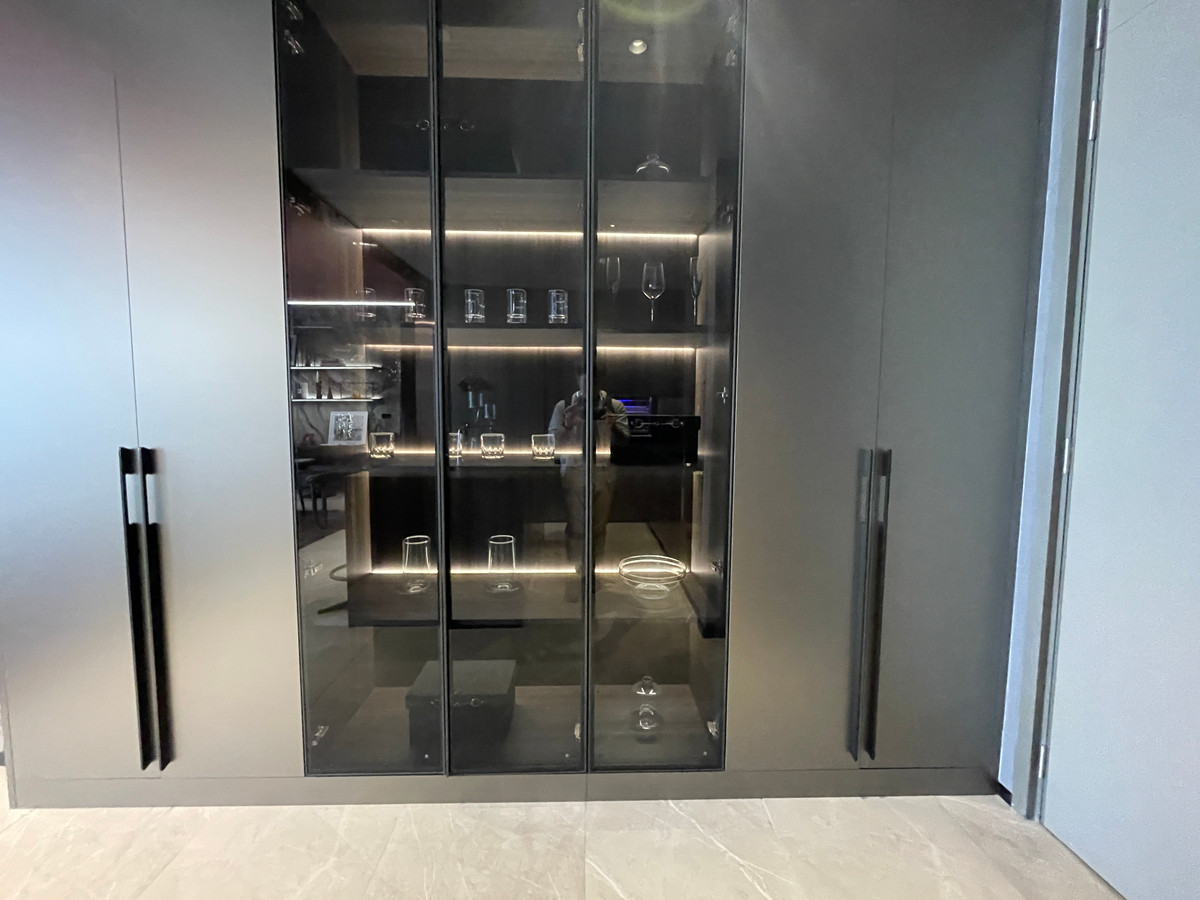 For SaleCondoSukhumvit, Asoke, Thonglor : Condo for sale, best price! Hyde Heritage Thonglor, 36th floor, beautiful view, north, panoramic city view, 3 bedrooms, fully furnished, ready to move in, usable area 136 sq m. Super Luxury Condo, next to Sukhumvit, near BTS Thonglor.