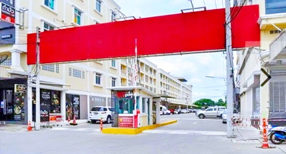 For RentShop HousePathum Thani,Rangsit, Thammasat : Ayara Market 2km Thammasat U 3km TalatThai Market 4km. Lotus Rangsit Klong2 459m. 2A/C 4.5-story com