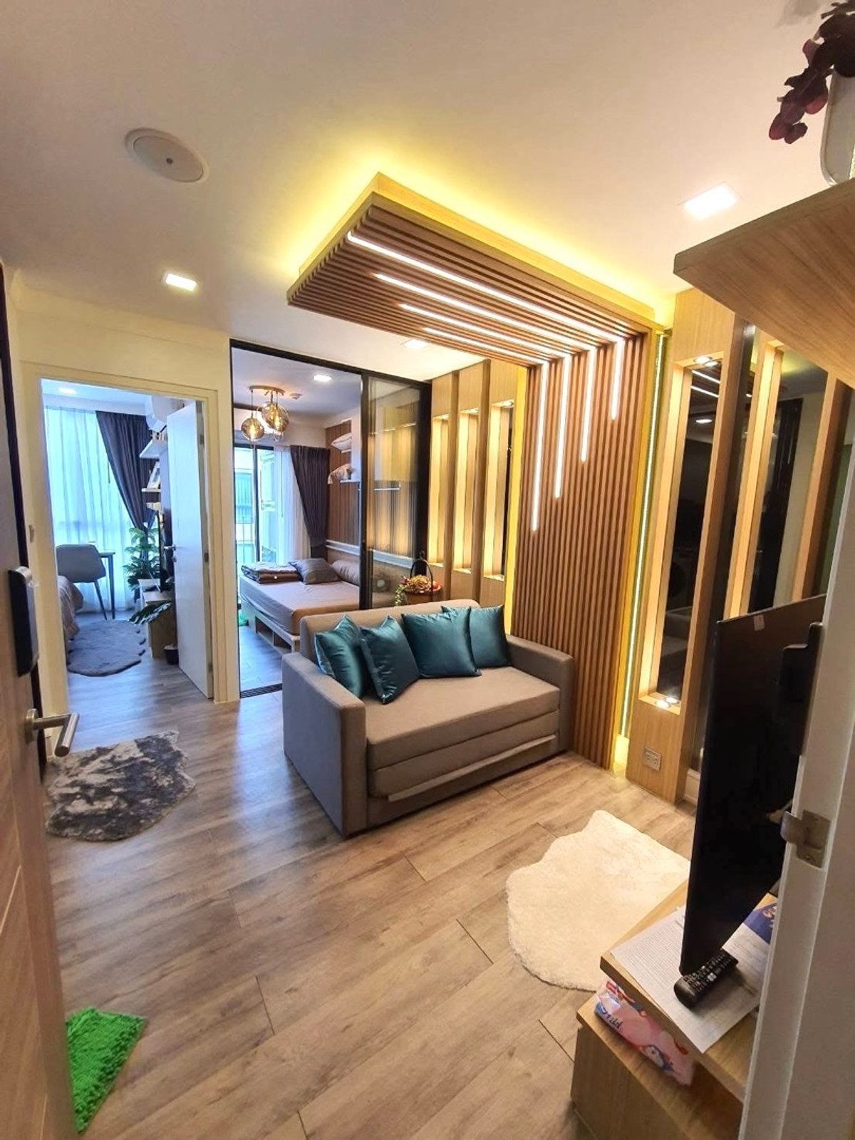 For RentCondoRatchadapisek, Huaikwang, Suttisan : ‼️HOT DEAL‼️Bed Plus 2 bedrooms near the Atmoz Ratchada-Huai khwang expressway.