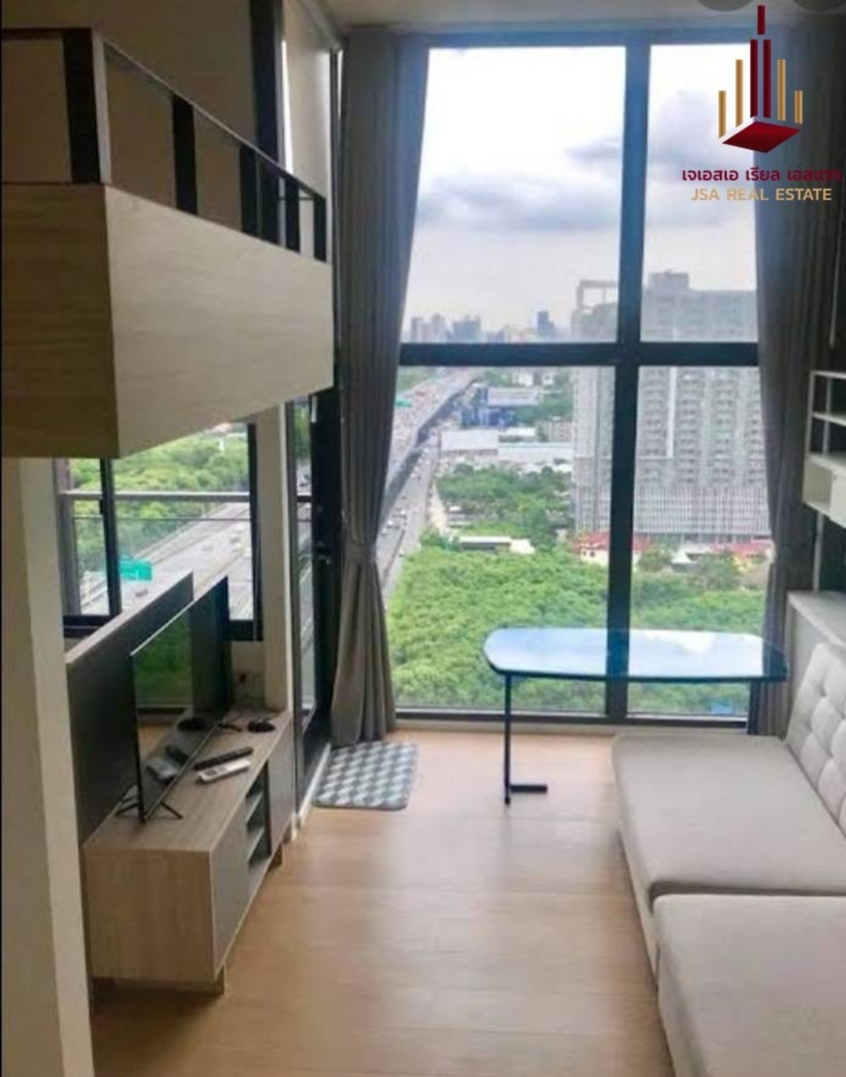 For SaleCondoRama9, Petchburi, RCA : ✨ For Sale: Chewathai Residence Asoke Condo ✨ 💰 Only 4,100,000 THB