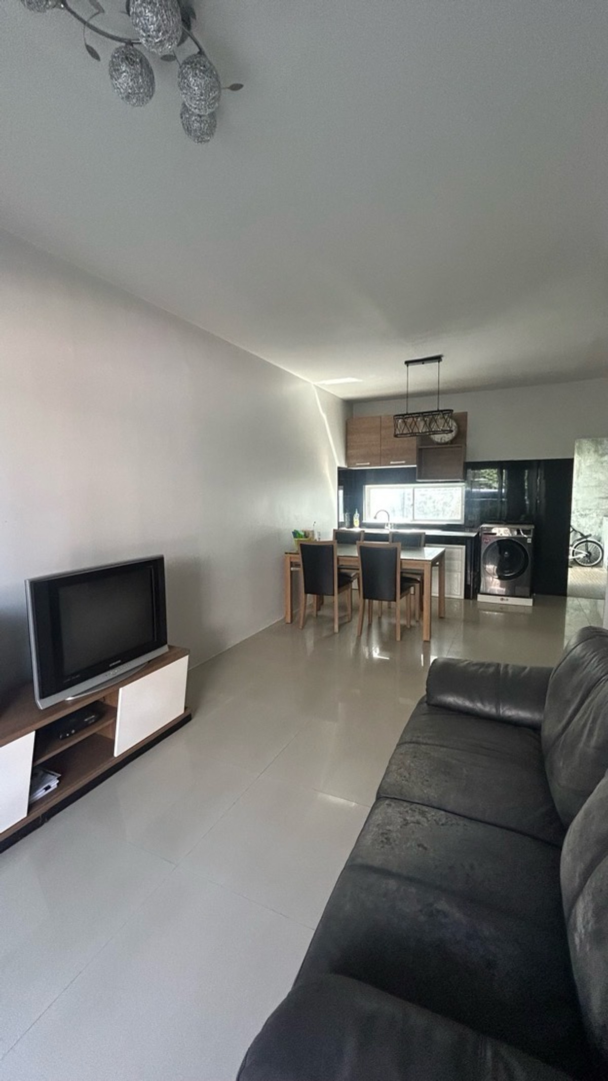 ขายทาวน์โฮมแจ้งวัฒนะ เมืองทอง : ทำเลดี! อารียา เดอะ คัลเลอร์ ติวานนท์–ปากเกร็ด ตรงข้ามตลาดดวงแก้ว