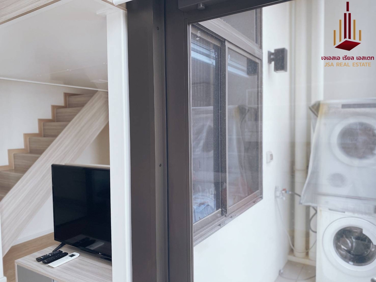 For SaleCondoRama9, Petchburi, RCA : ✨ For Sale: Chewathai Residence Asoke Condo ✨ 💰 Only 4,100,000 THB