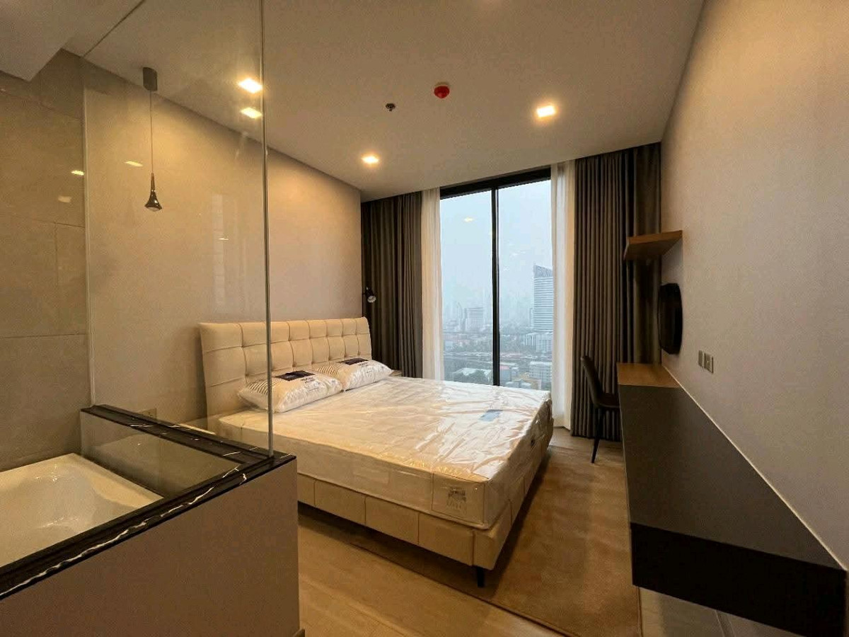 ให้เช่าคอนโดพระราม 9 เพชรบุรีตัดใหม่ RCA : 📍 โซน MRT พระราม 9 | ห้องว่างพร้อมเข้าอยู่ ทำเลศูนย์กลางธุรกิจ ใกล้ RCA – Central Rama 9 คอนโดหรูระดับพรีเมียม วิวสูงสวย บรรยากาศดี เป็นส่วนตัวเหมาะสำหรับครอบครัวห้องว่างพร้อมเข้าอยู่