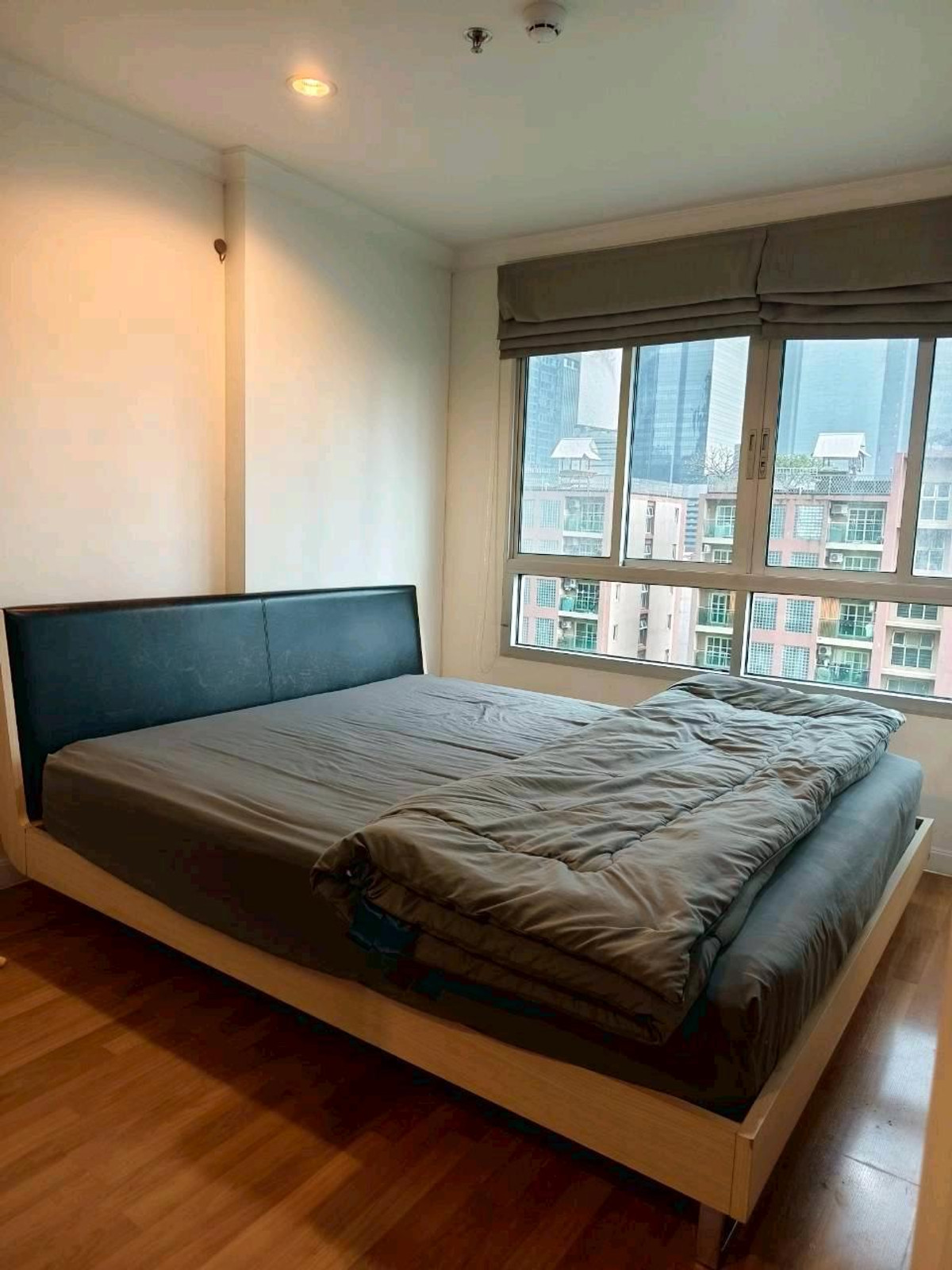 For SaleCondoRama9, Petchburi, RCA : Urgent sale 🌃✅ Lumpini Place Condo, Rama 9, Ratchada, size 33 sq m., Building D, 7th floor, price 2.89 million, near MRT Rama 9, Central Rama 9 department store, very good location.