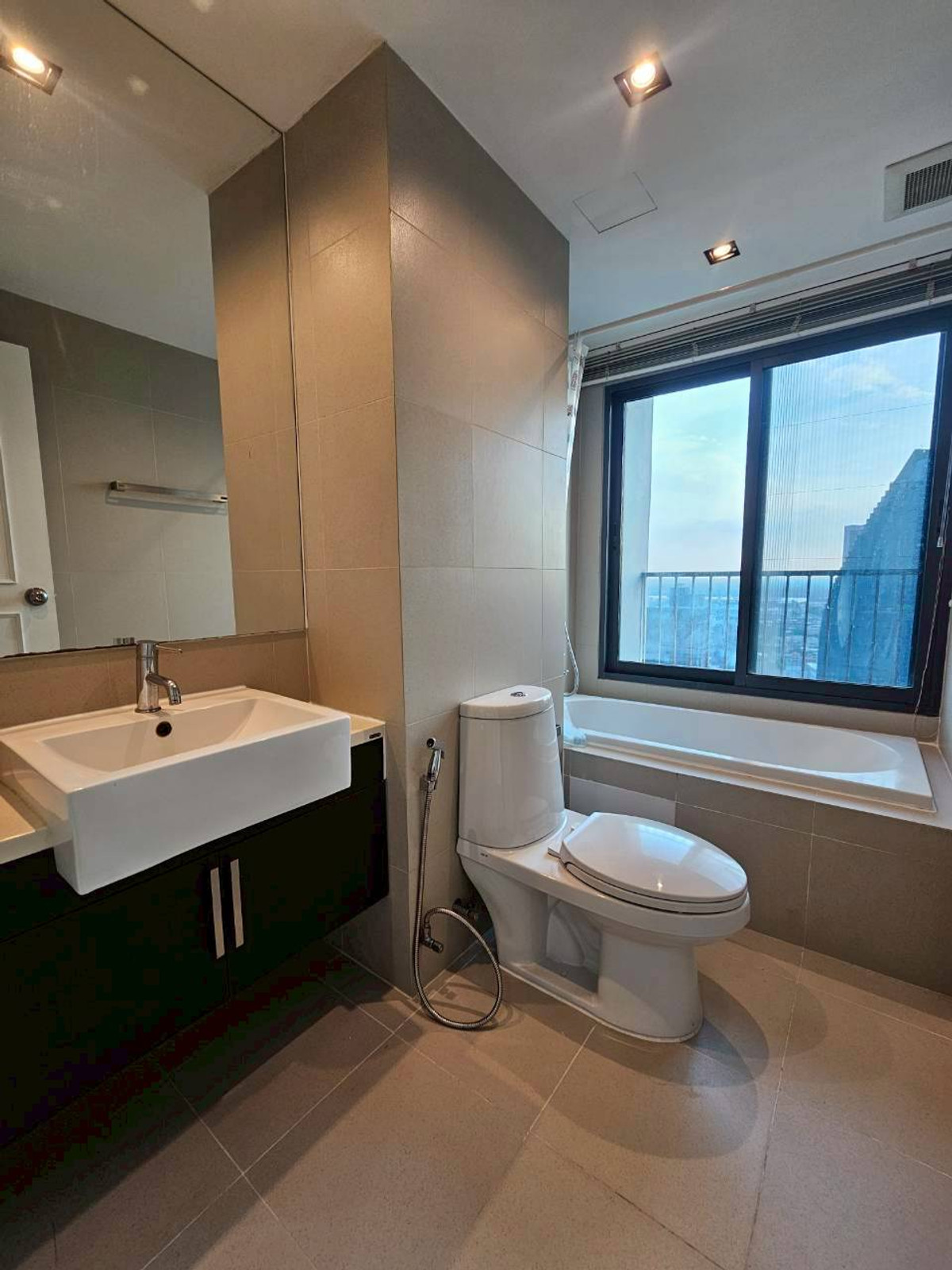 For RentCondoSukhumvit, Asoke, Thonglor : Rare 3BR Unit at Noble Remix Sukhumvit 36 – The Perfect Home for Japanese Families! 🌸