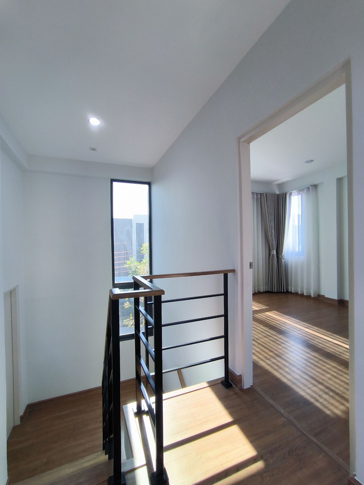 ขายอ่อนนุช อุดมสุข : ขายด่วน!! บ้านกลางเมือง The Edition สุขุมวิท-อ่อนนุช  ขนาด 41 ตรว. อายุบ้านไม่ถึง 1 ปี ราคา 8.69 ล้าน ขายต่ำกว่าโครงการ