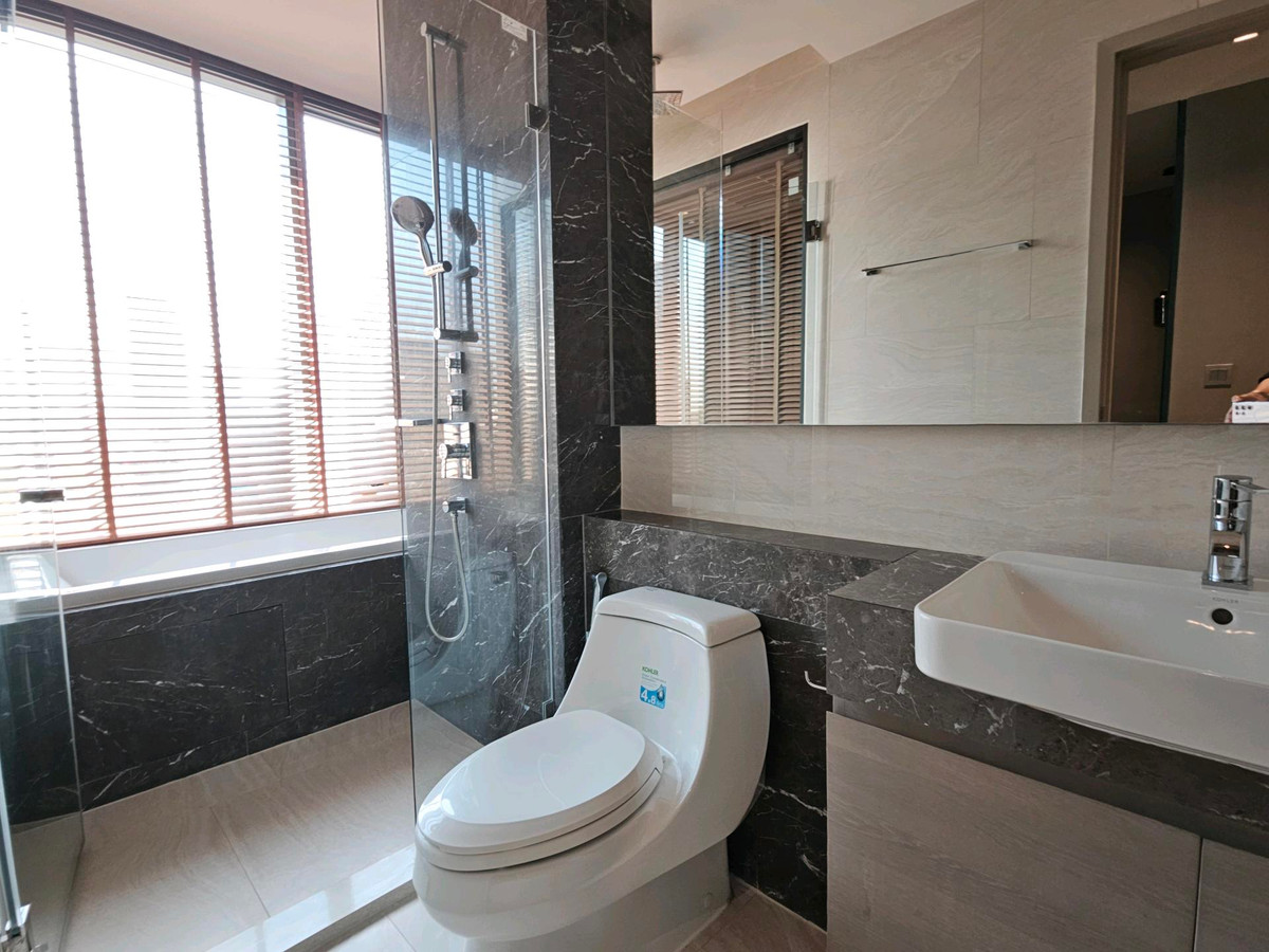 For RentCondoSilom, Saladaeng, Bangrak : แอสตัน สีลม  ให้เช่า 2 นอน 2 น้ำ พื้นที่ 87 ตรม  80,000 บาท สนใจโทร น้อง 096-2615656 พร้อมให้นัดหมายเข้าชมทุกวันAshton Silom 2bed 2 bath 87 Sq,m Rental price 80,000 Baht   call Nong 096-2615656 Ready to touring everydayห้องกว้าง 87 ตรม. พร้อมอยู่ได้เ