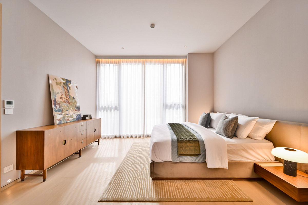 ขายคอนโดสุขุมวิท อโศก ทองหล่อ : 👑 เพราะความสมบูรณ์แบบที่แท้จริง คือการมีเค้าอยู่เคียงข้าง... ในทุกตารางเมตร 🐶 สัมผัสที่สุดของสุนทรียภาพแห่งการอยู่อาศัยที่ SCOPE Thonglor  📞: 065-626-5636 (คุณกี้)