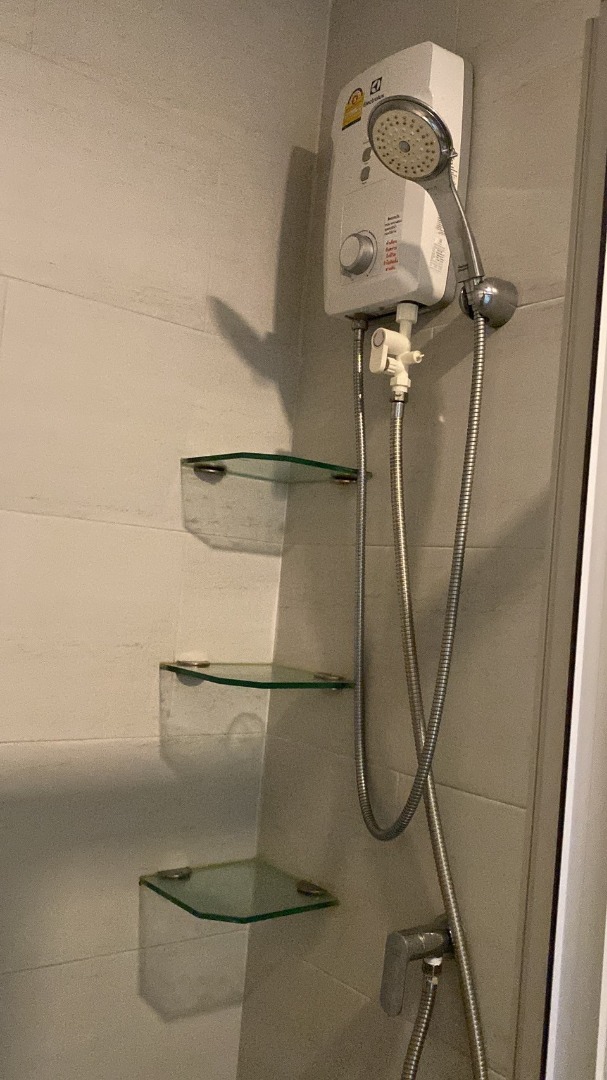 For SaleCondoSriracha Laem Chabang Ban Bueng : 🔥Urgent Sale🔥 Notting Hill Laem Chabang-Sriracha, near Kasetsart University Sriracha Campus. Fully furnished, ready to move in.