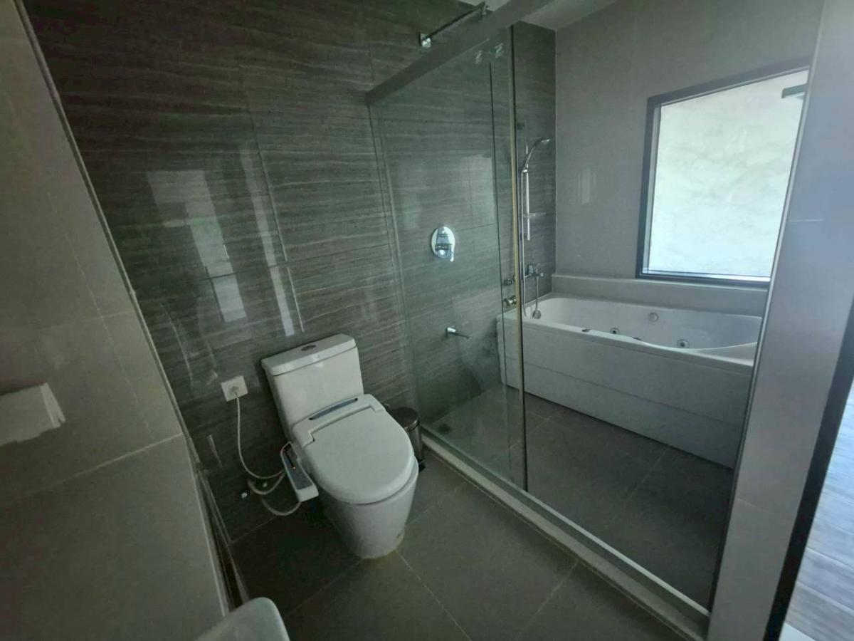 ขายคอนโดศรีราชา แหลมฉบัง บ้านบึง : 🔥ขายด่วน🔥ไนท์บริดจ์ ดิ โอเชี่ยน ศรีราชา ใกล้ม.เกษตรศาสตร์ ศรีราชา เฟอร์นิเจอร์ครบ พร้อมเข้าอยู่