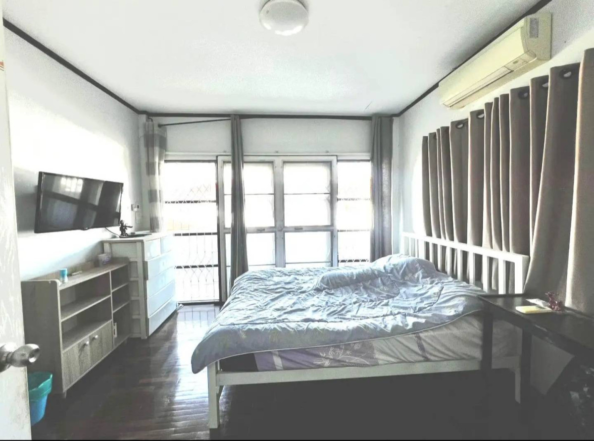 For SaleHouseKaset Nawamin,Ladplakao : For Sale Two-story detached house, Soi Lad Pla Khao 10 , Chorakhe Bua , Lat Phrao , Bangkok , CX-141421