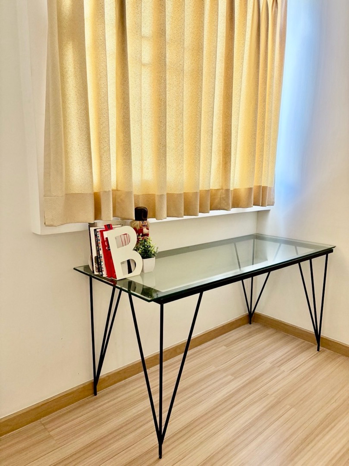 ขายคอนโดพระราม 8 สามเสน ราชวัตร : 🌉 ขายด่วน! คอนโดวิวโค้งน้ำเจ้าพระยา สะพานพระราม 8 🌉
Chateau In Town Rama 8
💥 ราคาเพียง 2.25 ล้านบาท (รวมค่าโอน) 💥

ตื่นเช้ามาพร้อมวิวแม่น้ำเจ้าพระยา
เย็น ๆ นั่งมองแสงไฟสะพานพระราม 8 จากห้องคุณ
ทำเลนี้…หายาก และราคานี้…ไม่ควรพลาด!
