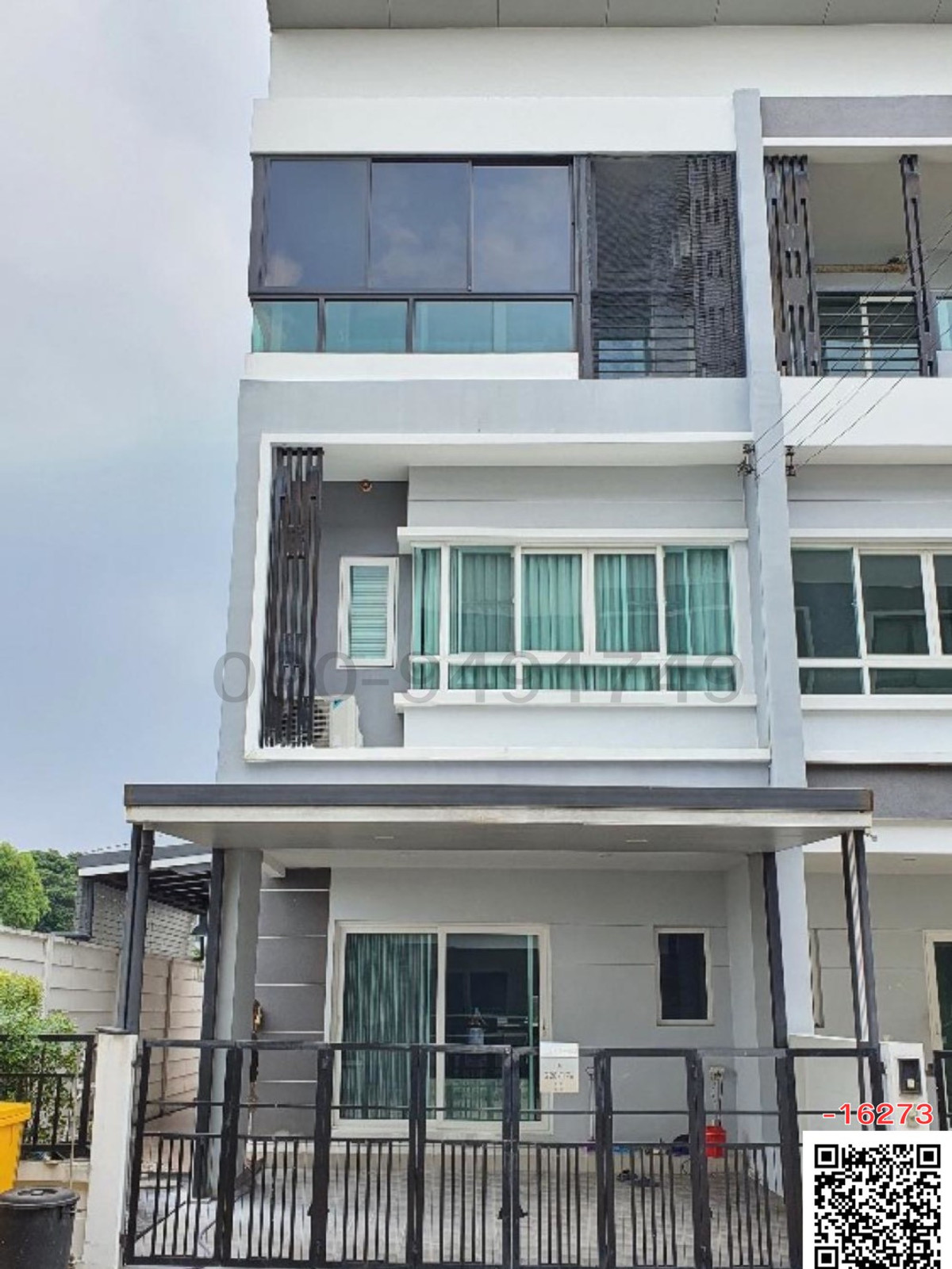 For RentTownhomeNawamin, Ramindra : For rent, 3-story townhome, The Ricco Town Village, Watcharapol, near BTS Pink Line, Watcharapol Station.