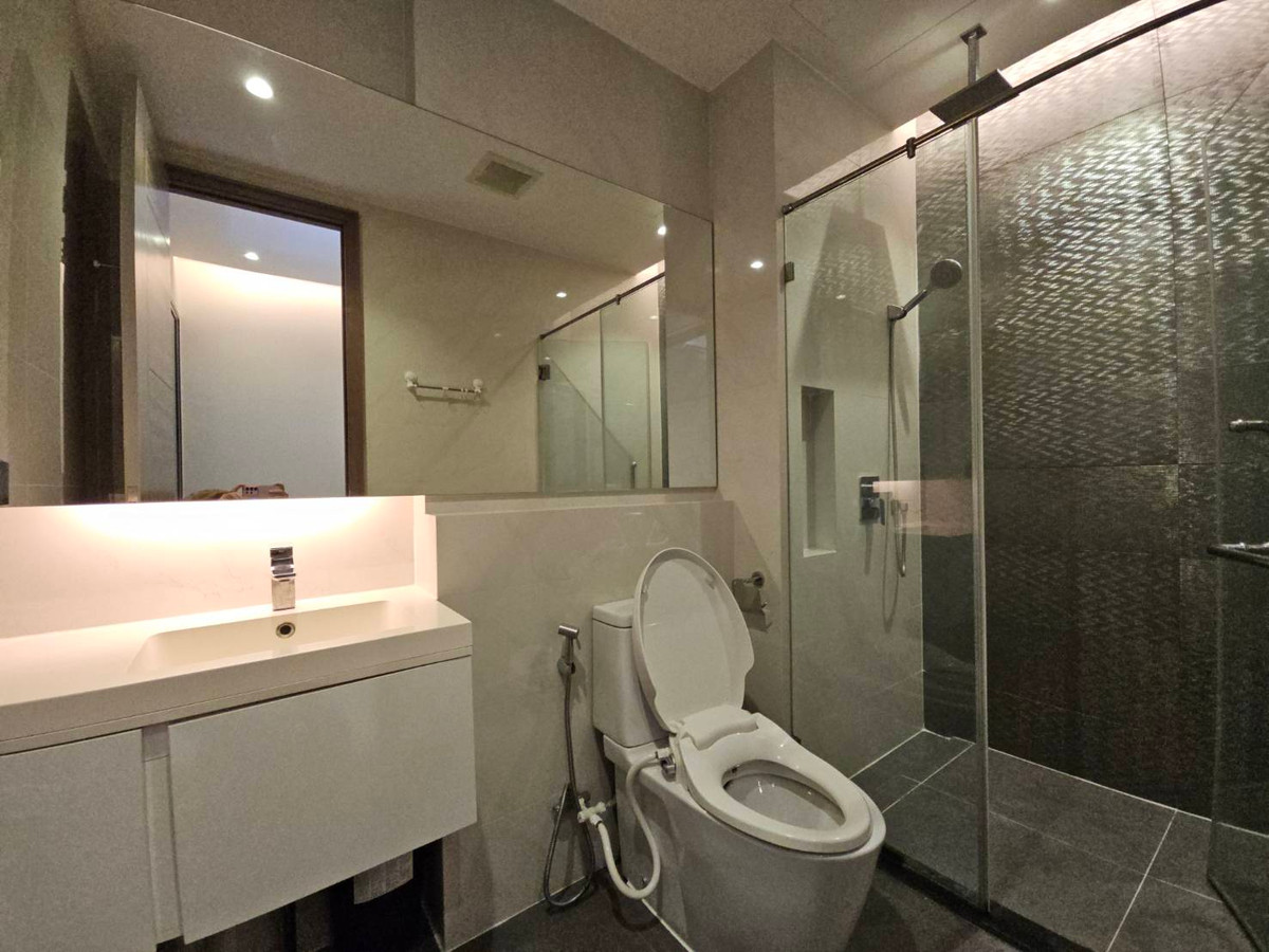 For RentCondoOnnut, Udomsuk : 🏙️ Room for rent near BTS On Nut, 1 bedroom, convenient location, lots of amenities.