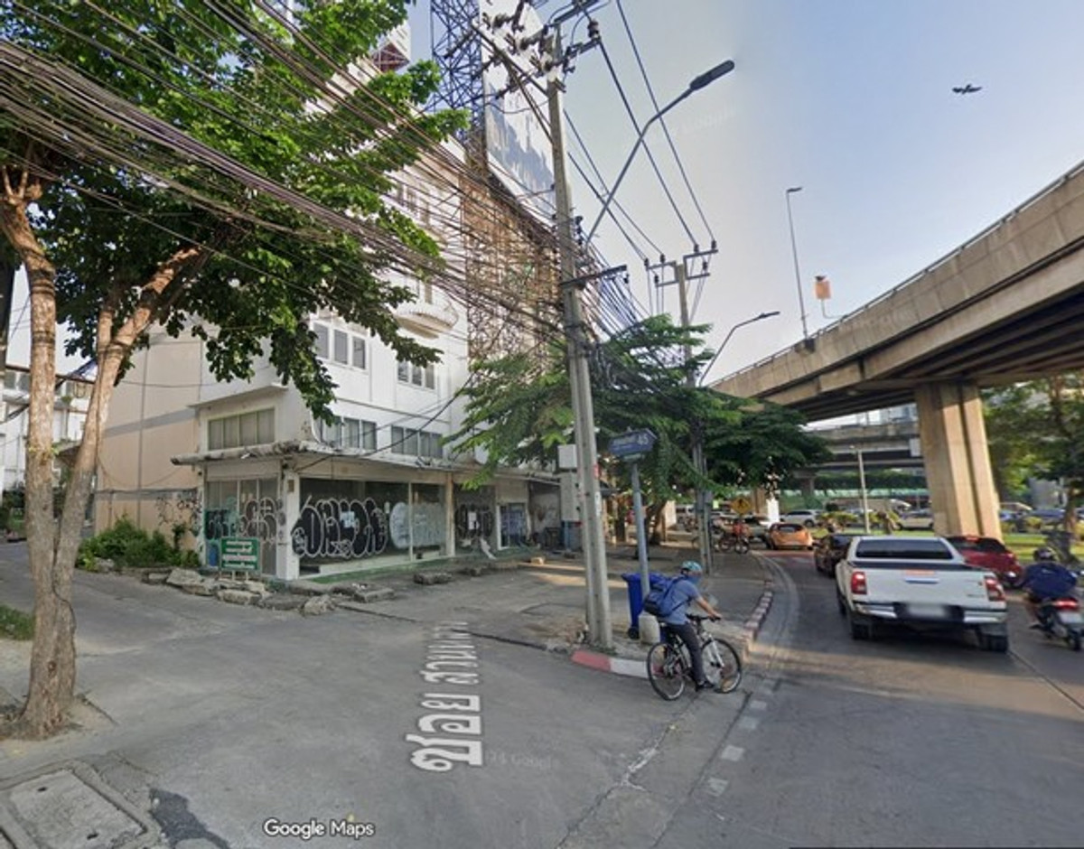 ขายที่ดินปิ่นเกล้า จรัญสนิทวงศ์ : รหัสC6969 ขายที่ดิน 2ไร่กว่า พร้อมอาคารพาณิชย์ ตึกแถว 36 คูหา ริมถนนอรุณอัมรินทร์ เหมาะซื้อลงทุน