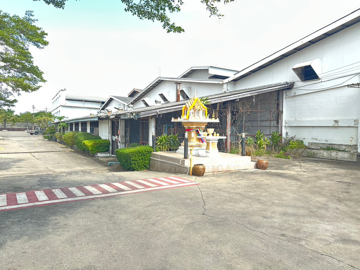 ขายโรงงานสมุทรปราการ สำโรง : ขายโรงงาน ผังเมืองสีม่วง สมุทรปราการ 34 ไร่ 8 ตารางวา ติดถนนสุขุมวิทสายเก่า