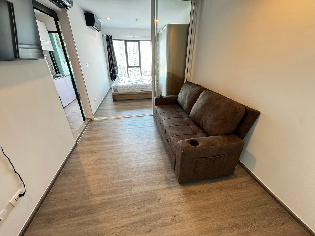 ให้เช่าคอนโดท่าพระ ตลาดพลู วุฒากาศ : ให้เช่าคอนโด Regent Home วุฒากาศ 1 ห้องนอน 1 ห้องน้ำ ขนาด 26 ตร.ม. 