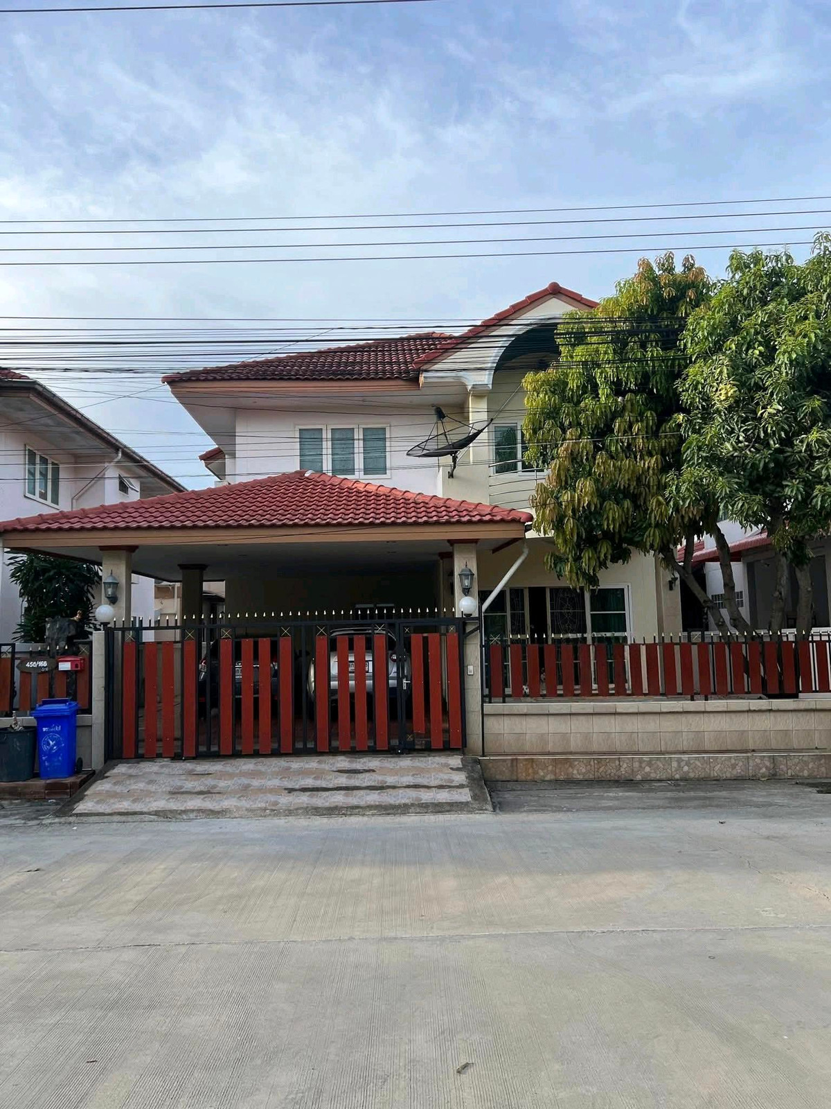 For RentHouseSamut Prakan,Samrong : 📍 Soi Mangkorn 5, convenient location, close to the BTS.