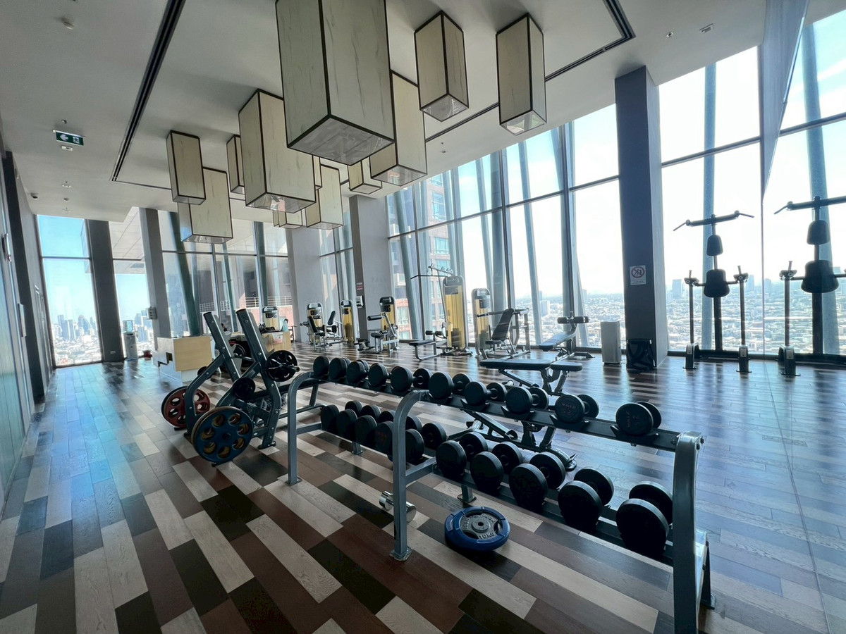 ขายคอนโดพระราม 3 สาธุประดิษฐ์ : ขายคอนโดสตาร์วิว พระราม3 ชั้น49 ลิฟท์ส่วนตัว ห้องใหม่