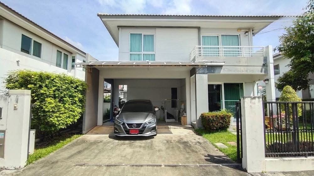 For SaleHouseSamut Prakan,Samrong : Beautiful detached house for sale, ready to move in, good location, Bangna, km. 26, Prueklada Village. Bangna–Samut Prakan