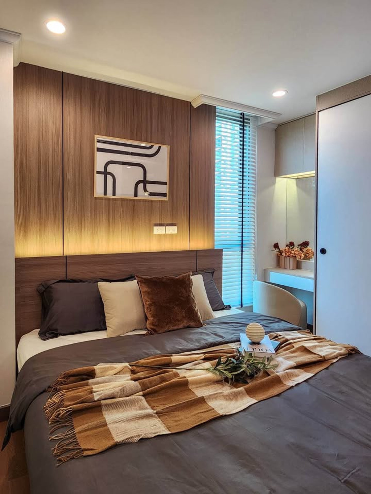 ให้เช่าคอนโดสุขุมวิท อโศก ทองหล่อ : ✨ GT15775 | คอนโด Supalai Oriental Sukhumvit 39 เดินทางสะดวก ใกล้รถไฟฟ้าบีทีเอส มีรถรับส่ง เฟอร์นิเจอร์ครบ พร้อมอยู่