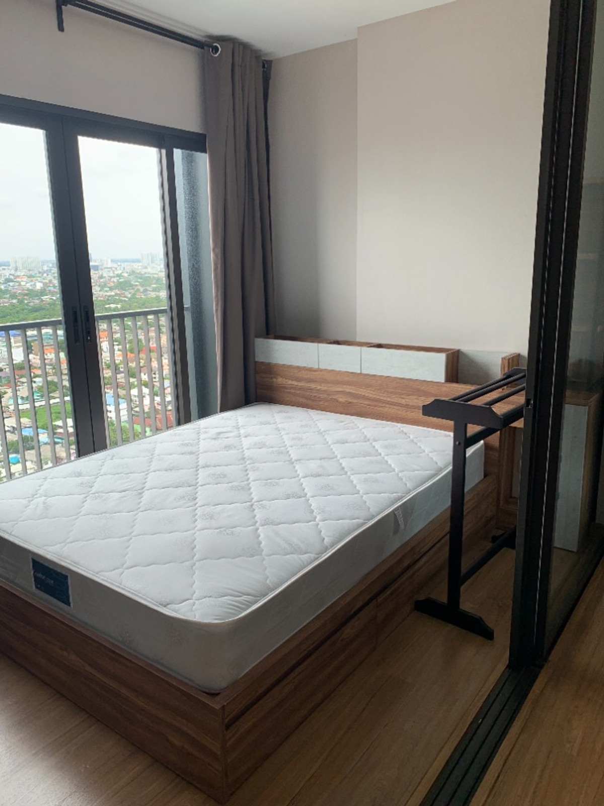 For SaleCondoPinklao, Charansanitwong : (Code T379) Condo for sale: The Tree Rio Bangaor Station: The Tree Rio Bangaor Station near MRT Bangaor.