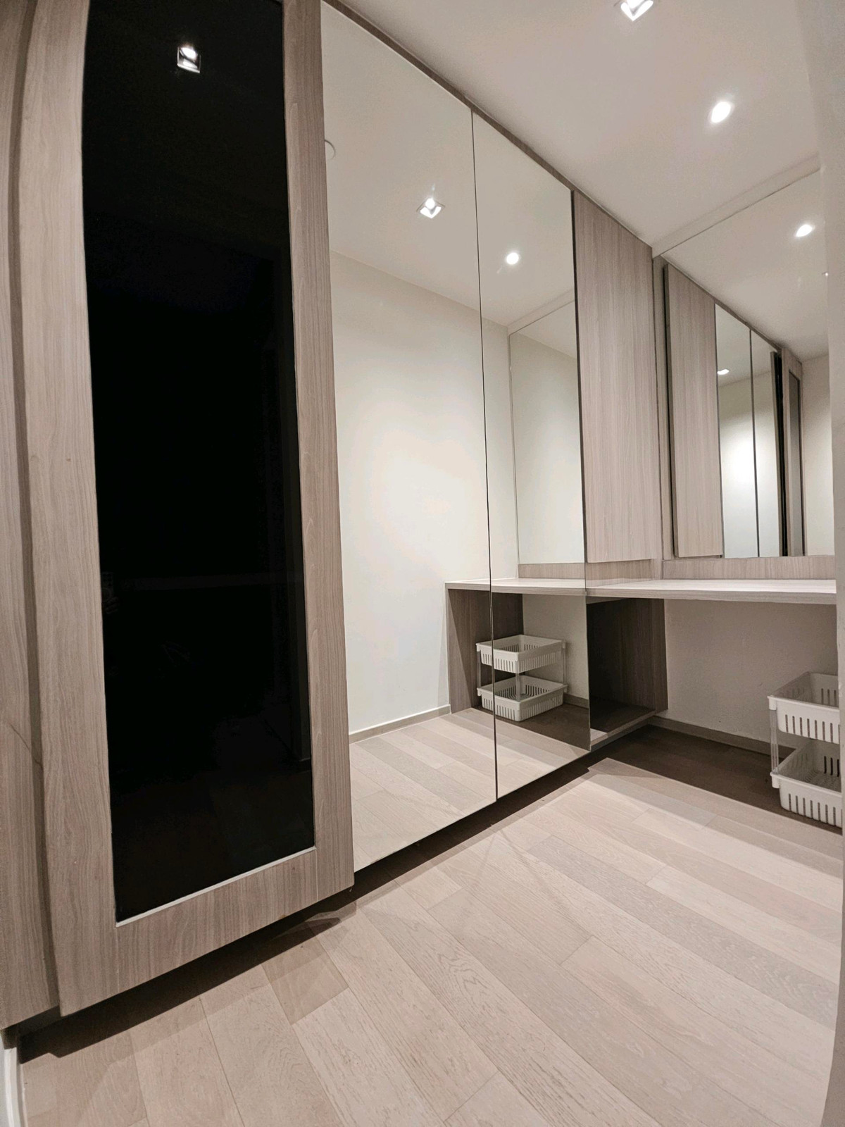 For RentCondoSilom, Saladaeng, Bangrak : แอสตัน สีลม  ให้เช่า 2 นอน 2 น้ำ พื้นที่ 87 ตรม  80,000 บาท สนใจโทร น้อง 096-2615656 พร้อมให้นัดหมายเข้าชมทุกวันAshton Silom 2bed 2 bath 87 Sq,m Rental price 80,000 Baht   call Nong 096-2615656 Ready to touring everydayห้องกว้าง 87 ตรม. พร้อมอยู่ได้เ