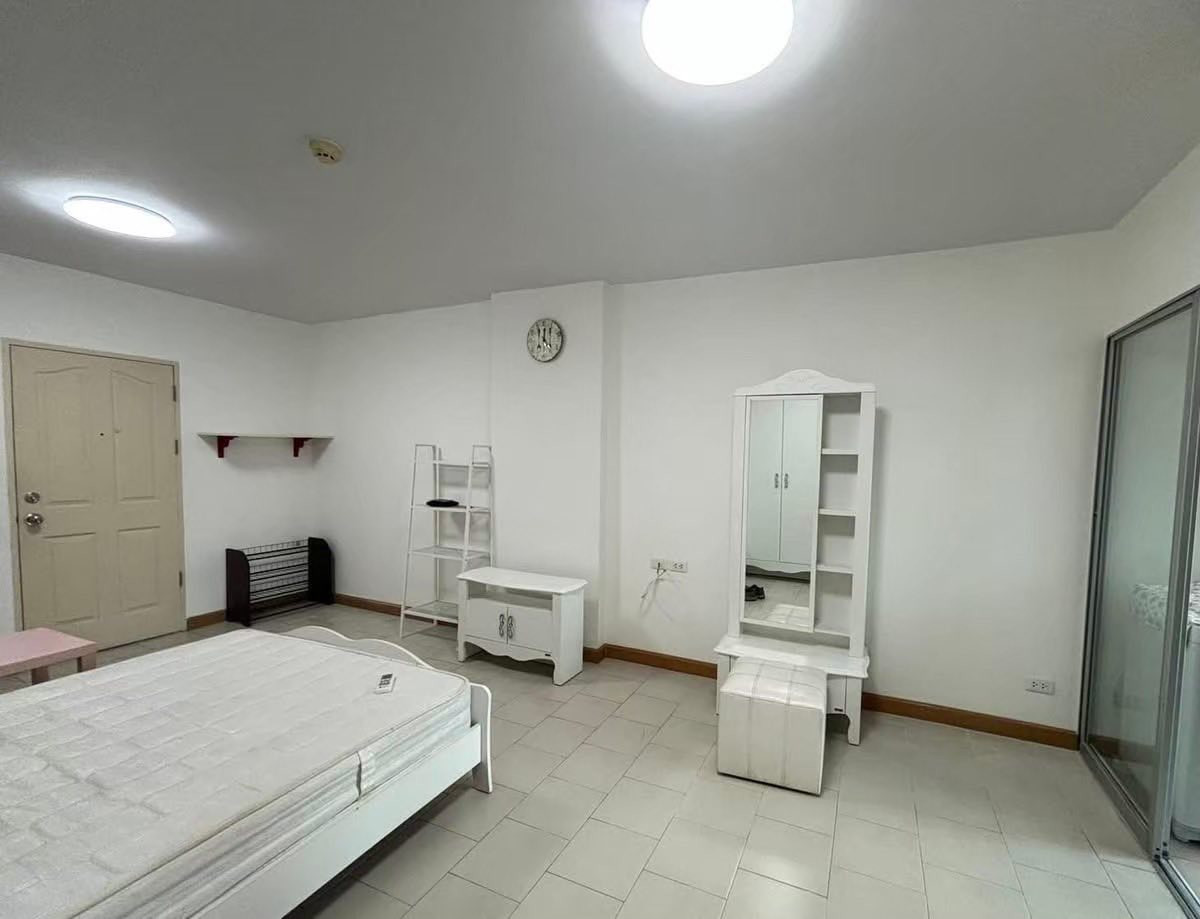 For SaleCondoRatchadapisek, Huaikwang, Suttisan : Condo for sale, good location, near MRT Huai Khwang, Supalai City Resort Ratchada - Huai Khwang project (S5285)