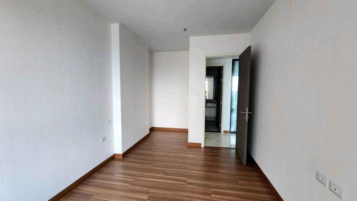 ขายคอนโดวงเวียนใหญ่ เจริญนคร : #ขายคอนโดติดรถไฟฟ้า ศุภาลัย พรีเมียร์ เจริญนคร
ขายด่วน✅🌃คอนโด ศุภาลัยพรีเมียร์ เจริญนคร ขนาด 48 ตรม.ชั้น 14 ราคา 5.5 ลบ.ติดรถไฟฟ้าสายสีทอง สถานีคลองสาน 🔥ไม่ได้รับผลกระทบจากแผ่นดินไหว