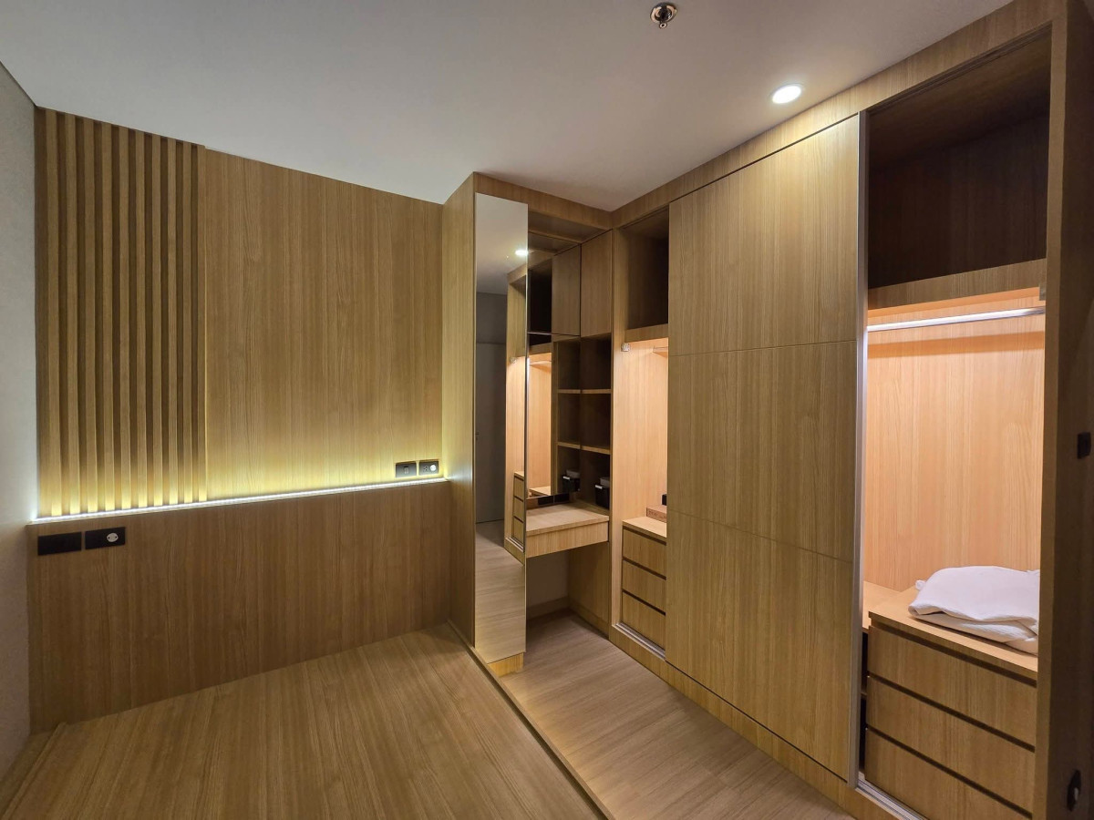 For SaleCondoRama9, Petchburi, RCA : For Sale Condo , Lumpini Suite Phetchaburi Makkasan , corner unit , MRT-Phetchaburi , Makkasan , Rat Thewi , Bangkok , CX-143846