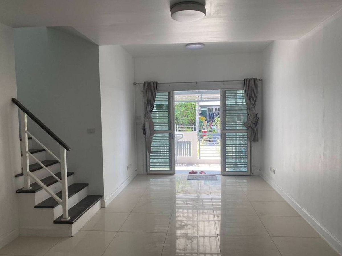 ขายทาวน์โฮมลาดกระบัง สุวรรณภูมิ : P-2263 ขายพร้อมคนเช่า ! หมู่บ้านเดอะคอนเนคอ่อนนุช 1 ทำเลดี ใกล้ APL บ้านทับช้าง