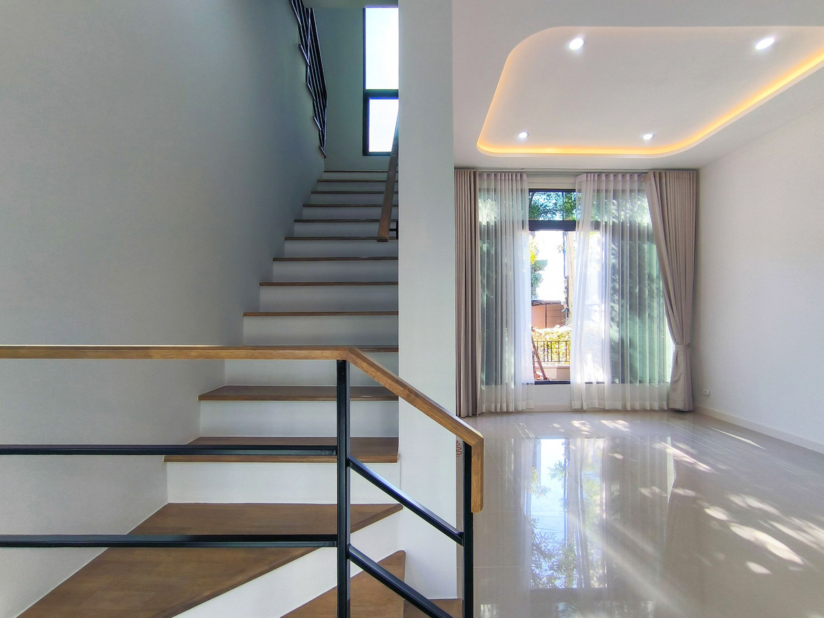 ขายอ่อนนุช อุดมสุข : ขายด่วน!! บ้านกลางเมือง The Edition สุขุมวิท-อ่อนนุช  ขนาด 41 ตรว. อายุบ้านไม่ถึง 1 ปี ราคา 8.69 ล้าน ขายต่ำกว่าโครงการ