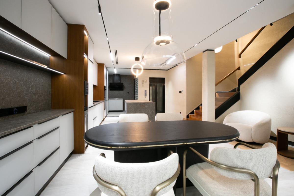 For SaleTownhomeSukhumvit, Asoke, Thonglor : For Sale Townhouse/Townhome  , Baan Klang Krung Thonglor , BTS-Thong Lo , Khlong Tan Nuea , Watthana , Bangkok , CX-142205