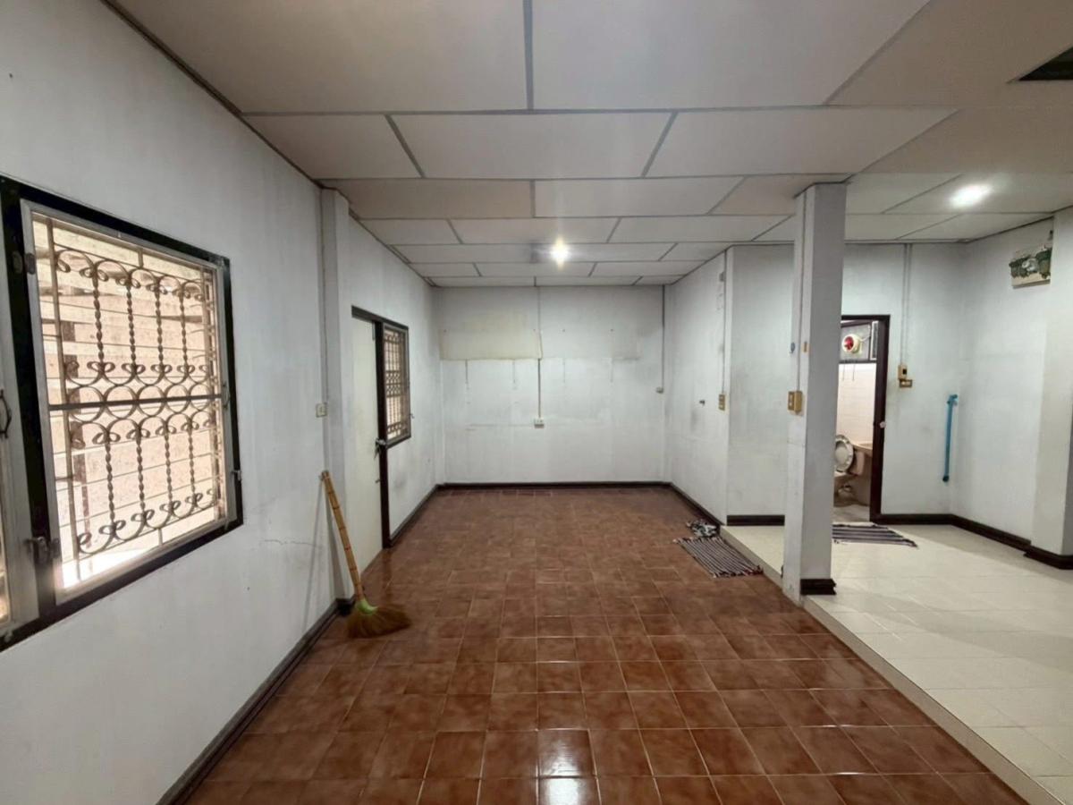 ขายบ้านนนทบุรี บางใหญ่ บางบัวทอง : ขายทาวน์เฮ้าส์/ทาวน์โฮม  บ้านบัวทอง 1 MRT-คลองบางไผ่ บางรักพัฒนา บางบัวทอง นนทบุรี CX-142178