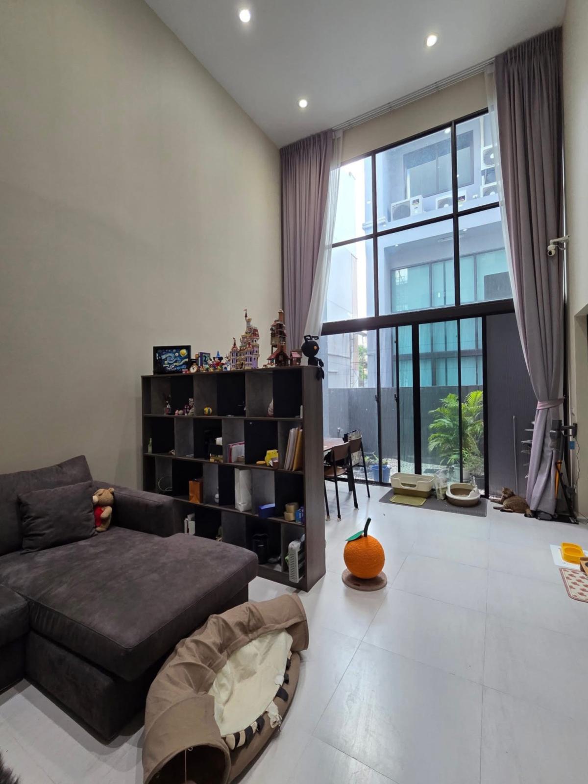For SaleTownhomePattanakan, Srinakarin : For Sale Townhouse/Townhome  , Estara Haven Phatthanakan 20 , Suan Luang , Suan Luang , Bangkok , CX-142167